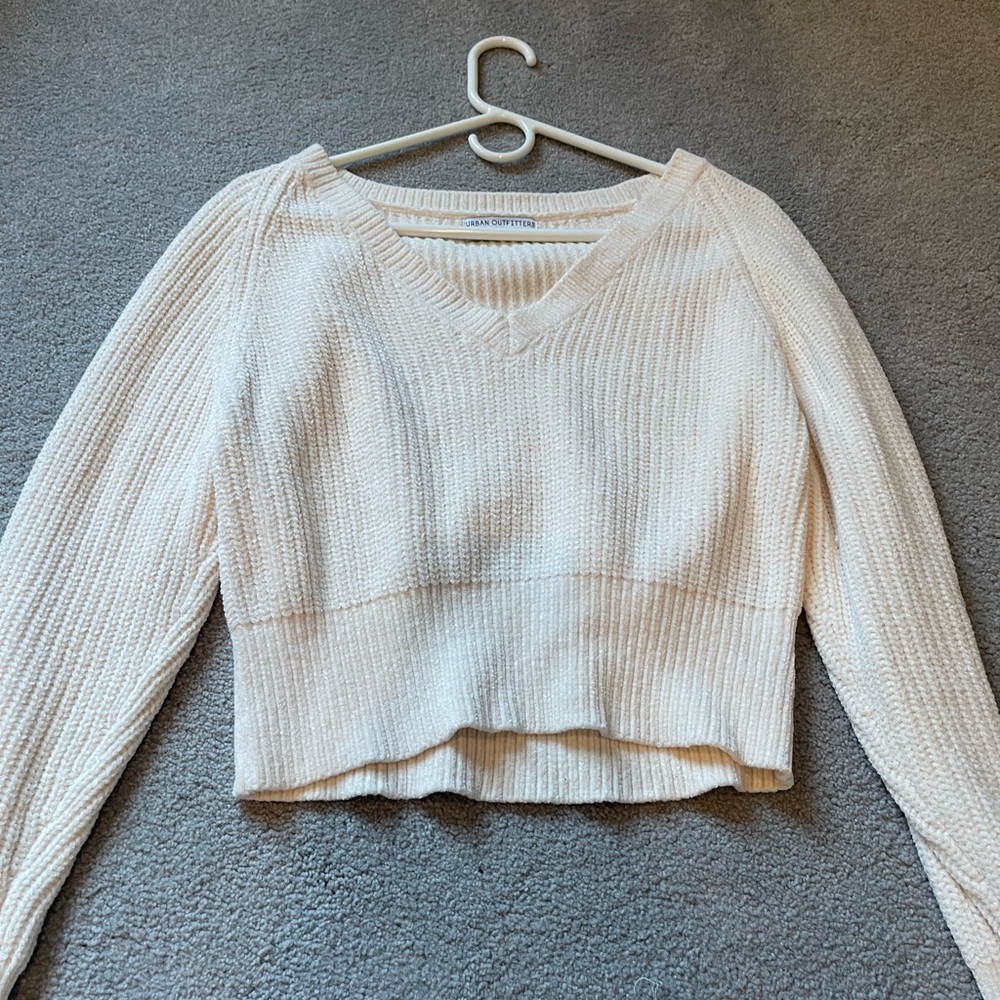 White crop sweater